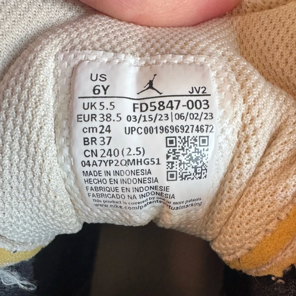 Air Jordan 1 Mid SE Craft Anthracite